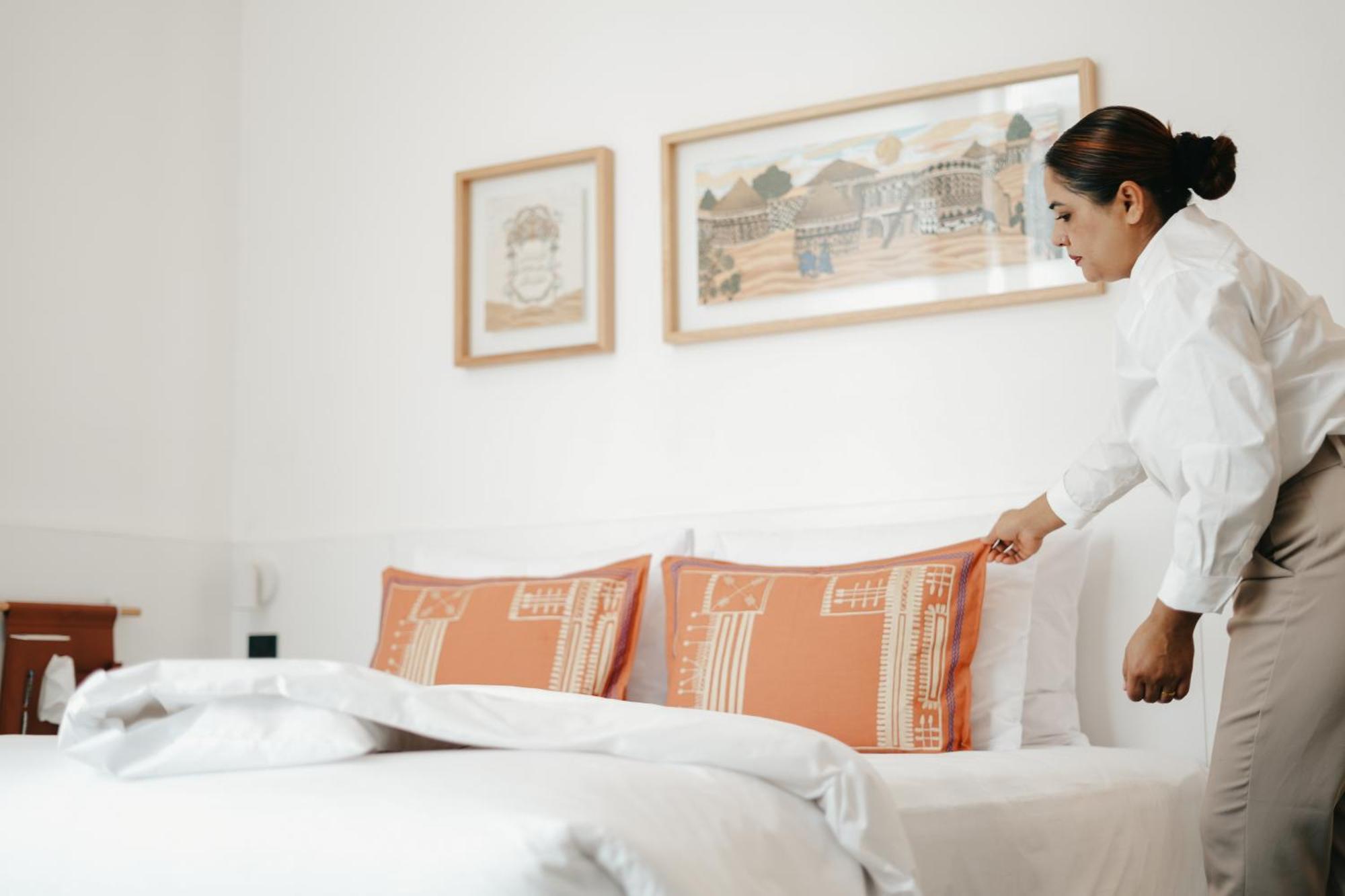 Shada Hotel Jumeirah Garden ドバイ エクステリア 写真