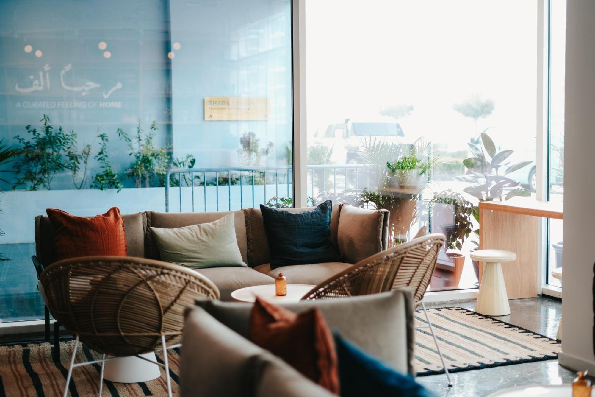 Shada Hotel Jumeirah Garden ドバイ エクステリア 写真