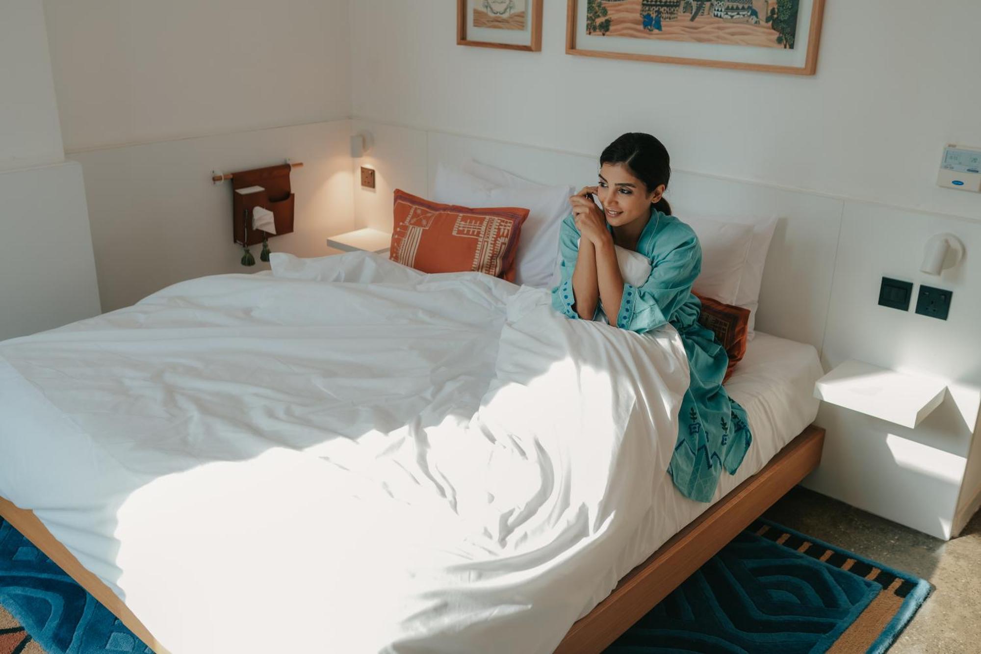 Shada Hotel Jumeirah Garden ドバイ エクステリア 写真