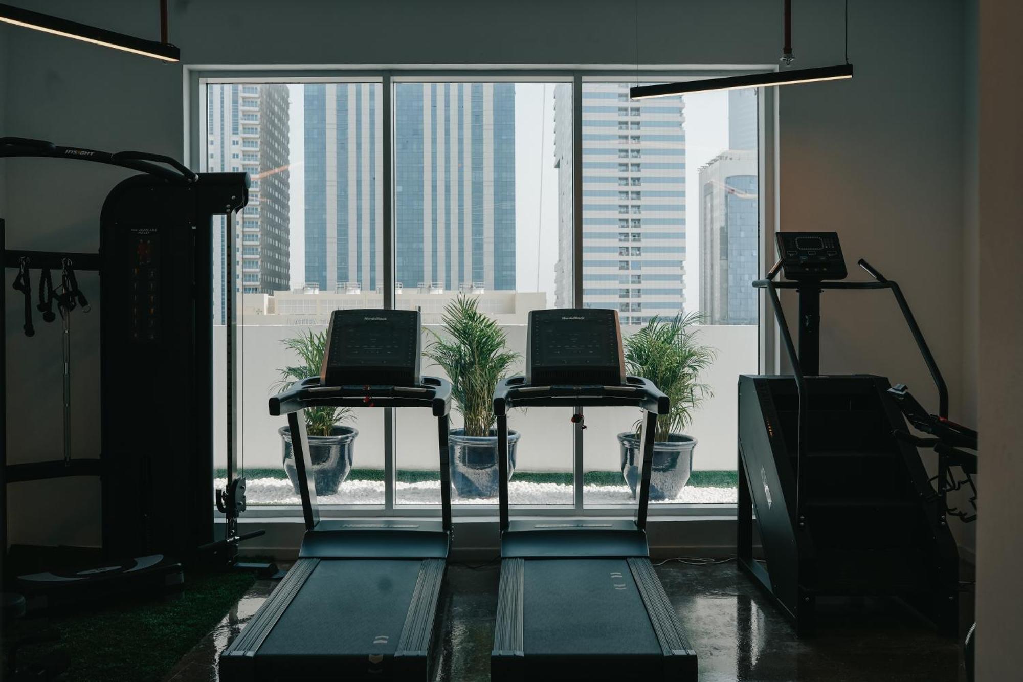 Shada Hotel Jumeirah Garden ドバイ エクステリア 写真