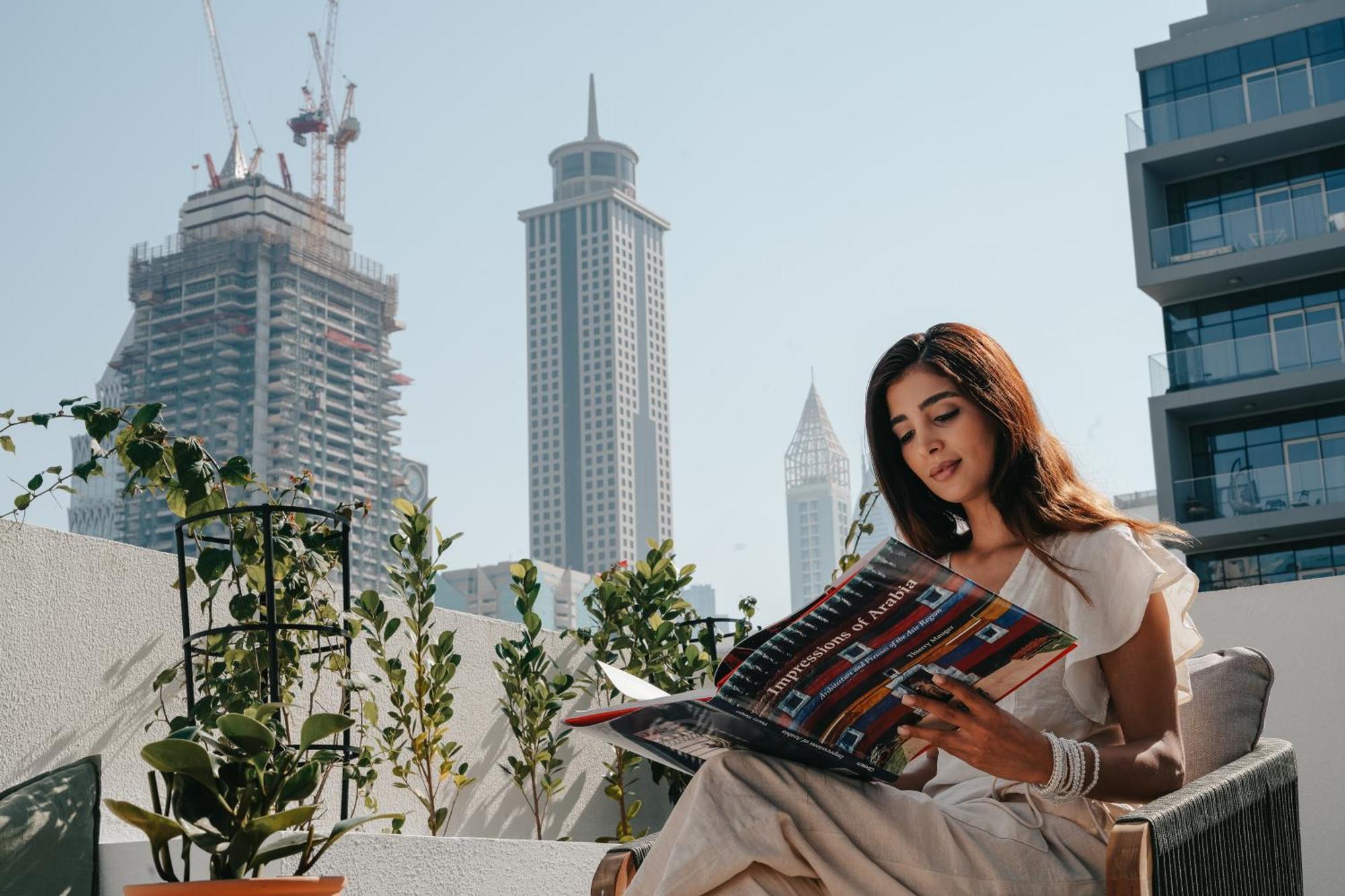 Shada Hotel Jumeirah Garden ドバイ エクステリア 写真